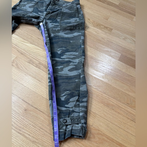 Express Camouflage Cropped Straight High Rise Pants Size 8 - Picture 13 of 13